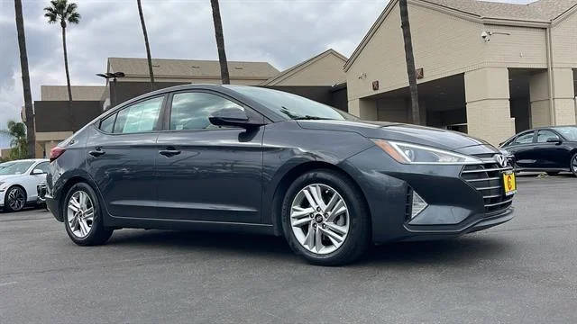 2020 Hyundai Elantra Value Edition FWD photo