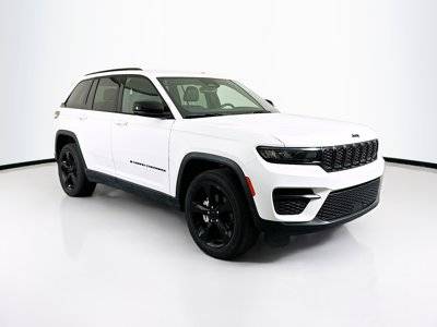 2023 Jeep Grand Cherokee Altitude 4WD photo