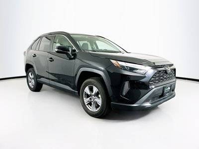 2022 Toyota RAV4 XLE FWD photo