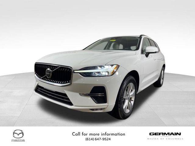 2022 Volvo XC60 Momentum AWD photo