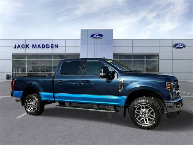 2019 Ford F-250 Super Duty LARIAT 4WD photo