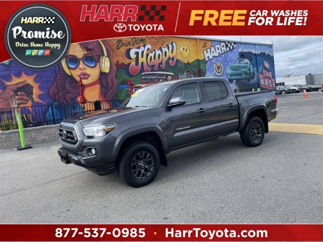 2022 Toyota Tacoma SR5 4WD photo