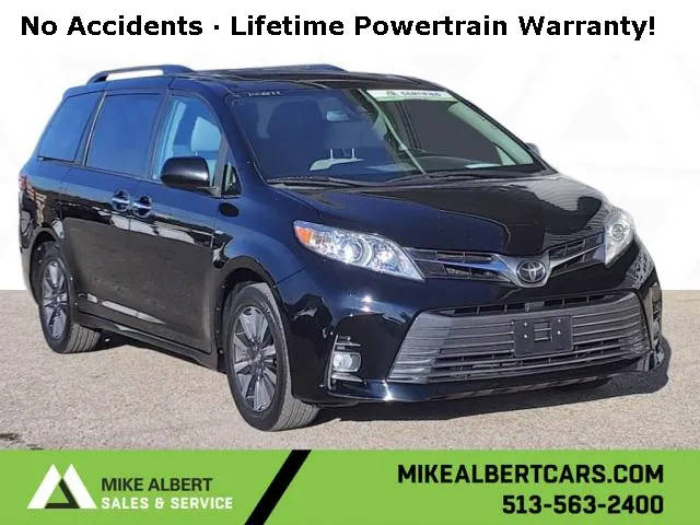 2018 Toyota Sienna XLE AWD photo