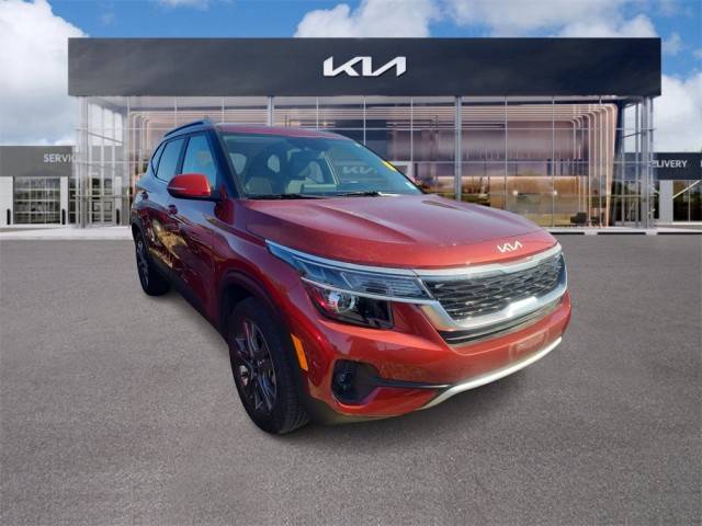 2022 Kia Seltos S FWD photo