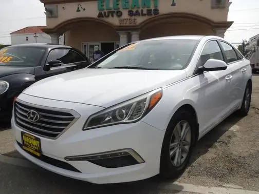 2015 Hyundai Sonata 2.4L SE FWD photo