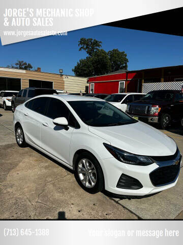 2019 Chevrolet Cruze LT FWD photo