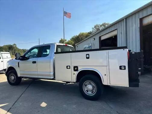 2018 Ford F-250 Super Duty XL RWD photo