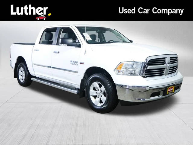 2017 Ram 1500 SLT 4WD photo