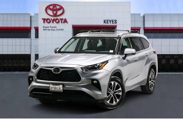 2021 Toyota Highlander XLE FWD photo