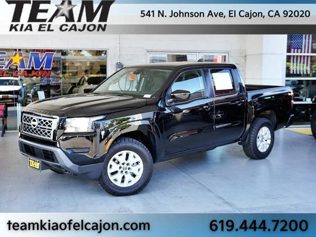 2023 Nissan Frontier SV 4WD photo