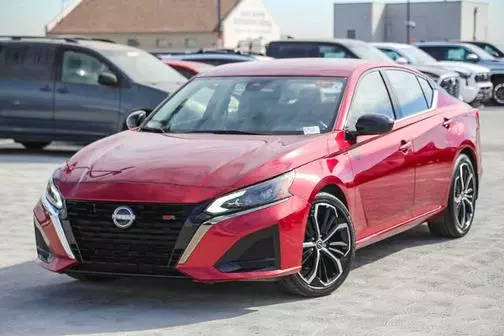 2023 Nissan Altima 2.5 SR FWD photo