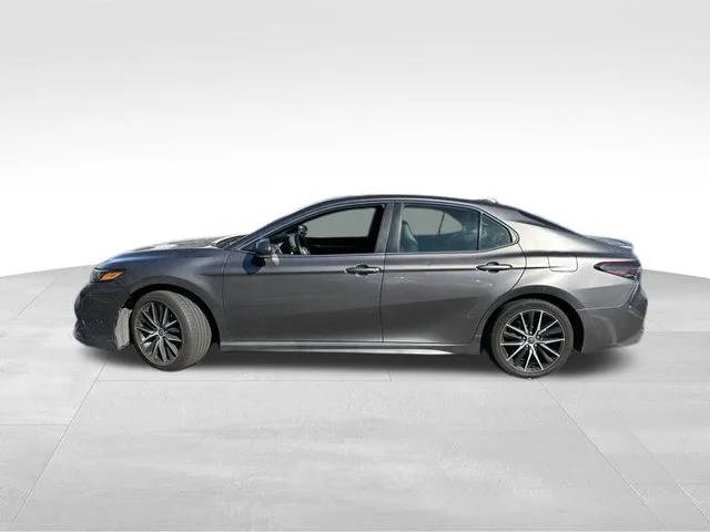 2022 Toyota Camry SE FWD photo