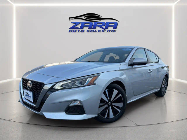 2022 Nissan Altima 2.5 SV FWD photo
