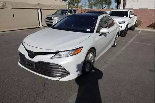 2018 Toyota Camry XLE FWD photo