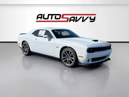 2023 Dodge Challenger R/T RWD photo