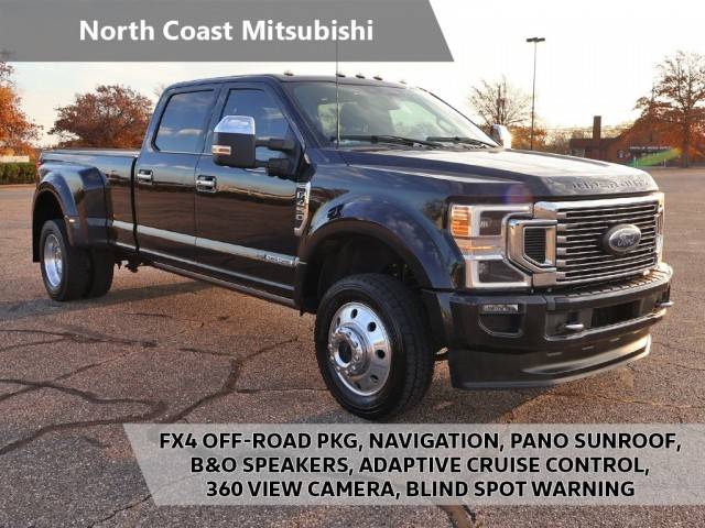 2022 Ford F-450 Super Duty Platinum 4WD photo