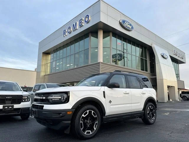 2021 Ford Bronco Sport Outer Banks 4WD photo