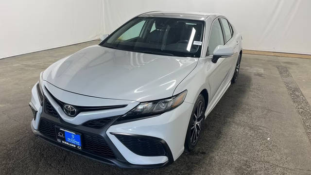 2023 Toyota Camry SE FWD photo