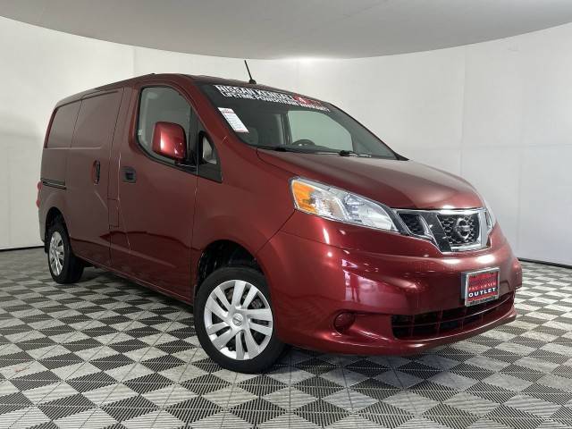 2015 Nissan NV200 SV FWD photo