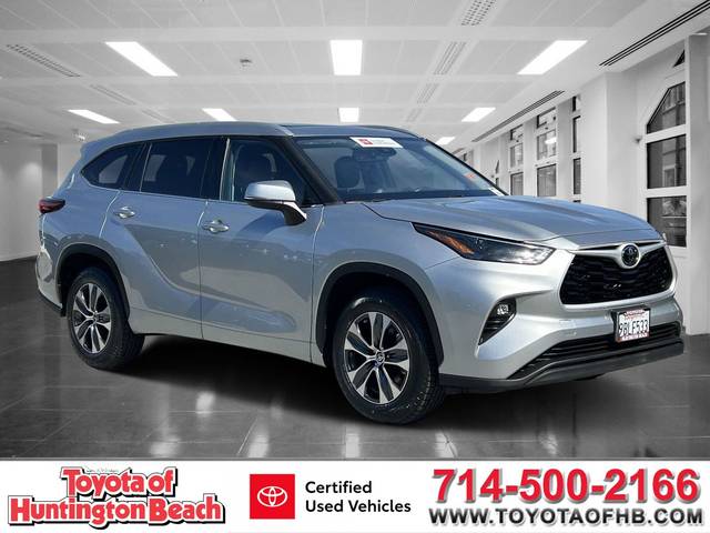 2022 Toyota Highlander XLE FWD photo