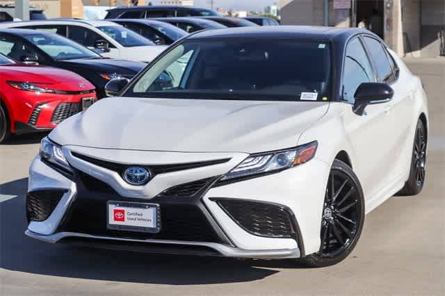 2022 Toyota Camry Hybrid XSE FWD photo