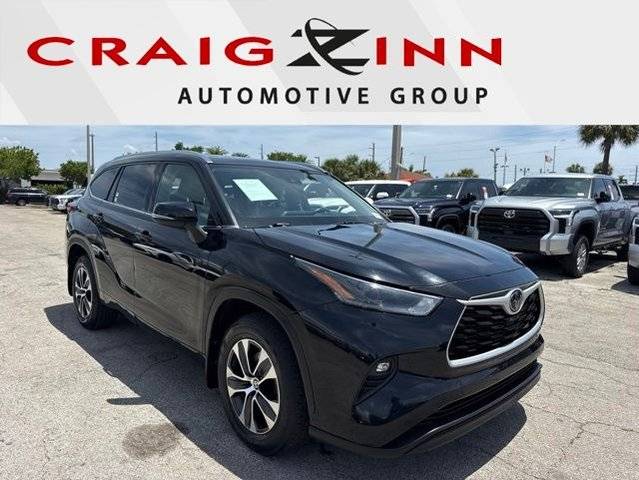 2021 Toyota Highlander XLE AWD photo