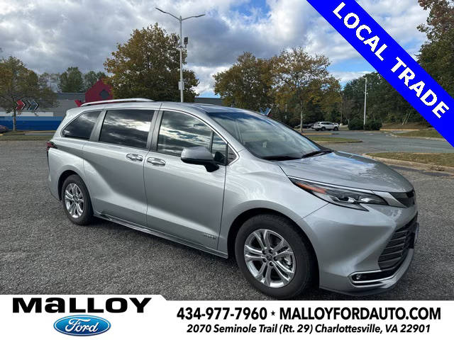 2021 Toyota Sienna Platinum AWD photo