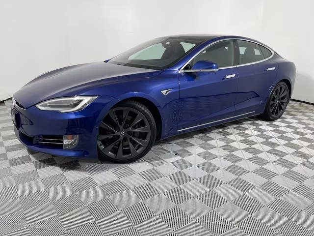 2020 Tesla Model S Long Range Plus AWD photo