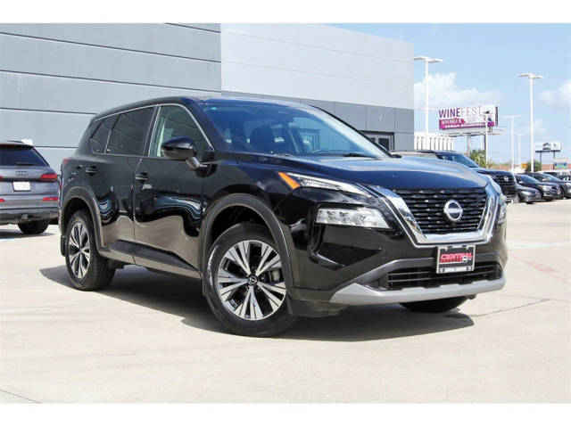 2022 Nissan Rogue SV FWD photo