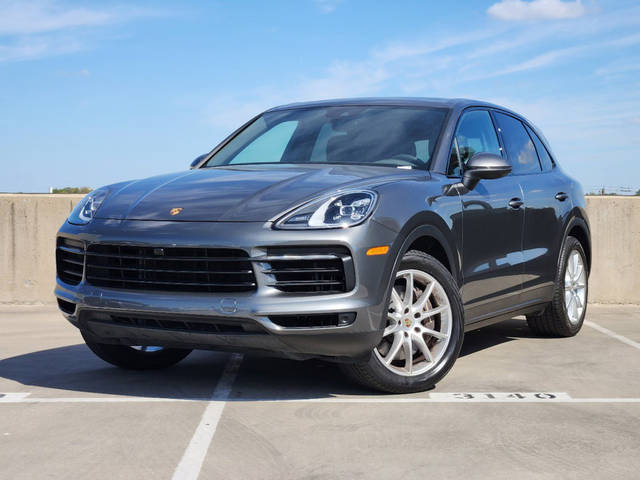 2023 Porsche Cayenne  AWD photo