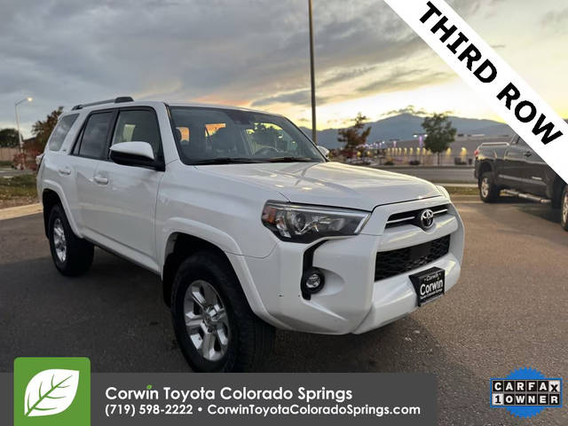 2023 Toyota 4Runner SR5 4WD photo