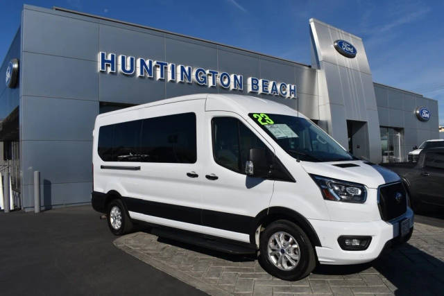 2023 Ford Transit Passenger Wagon XLT RWD photo