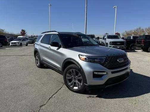 2022 Ford Explorer XLT 4WD photo