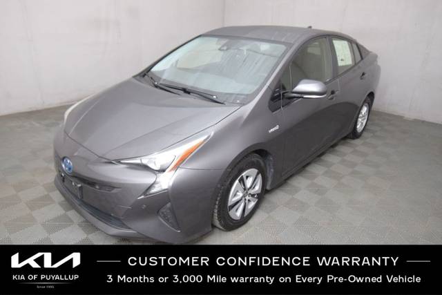 2017 Toyota Prius Four FWD photo