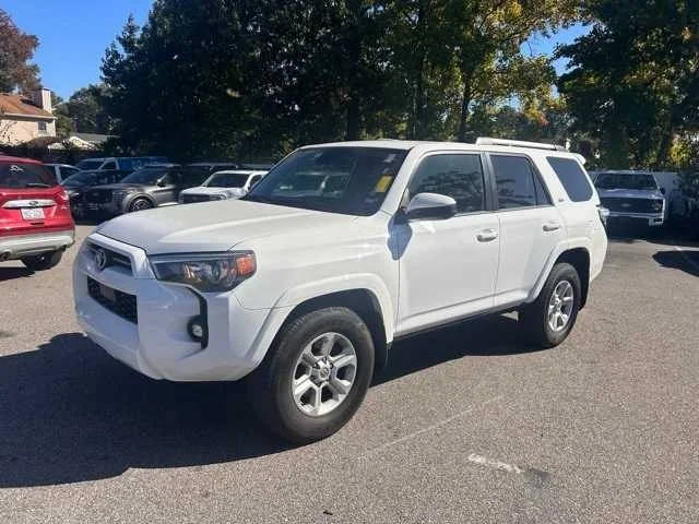 2023 Toyota 4Runner SR5 RWD photo