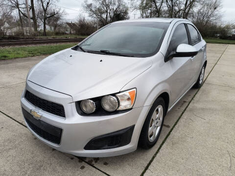 2015 Chevrolet Sonic LS FWD photo