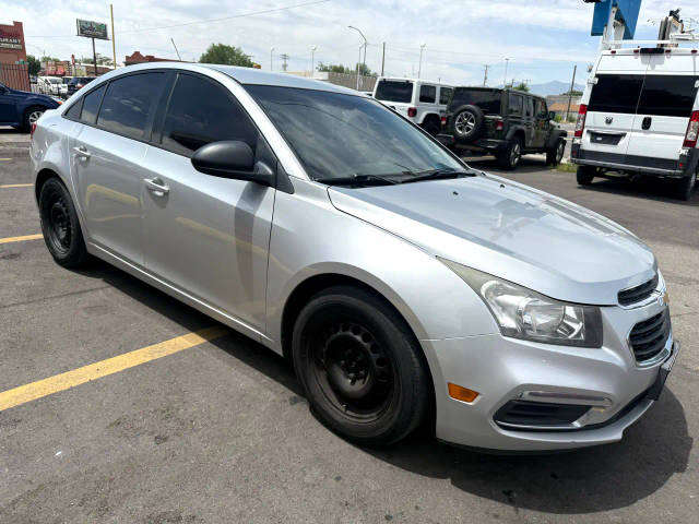 2015 Chevrolet Cruze LS FWD photo