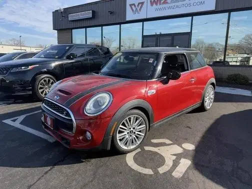 2015 MINI Hardtop 2 Door S FWD photo