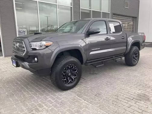 2016 Toyota Tacoma  4WD photo