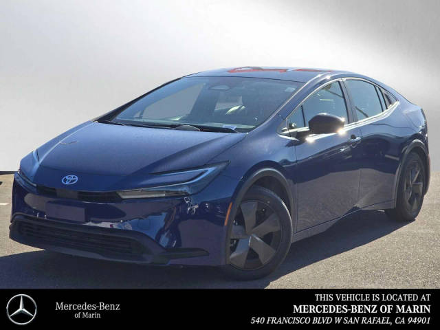 2023 Toyota Prius LE FWD photo