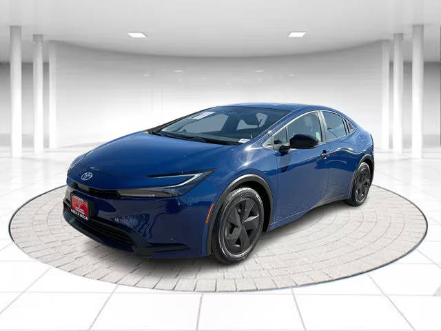 2023 Toyota Prius LE FWD photo