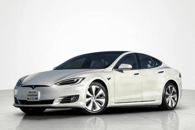 2020 Tesla Model S Long Range AWD photo