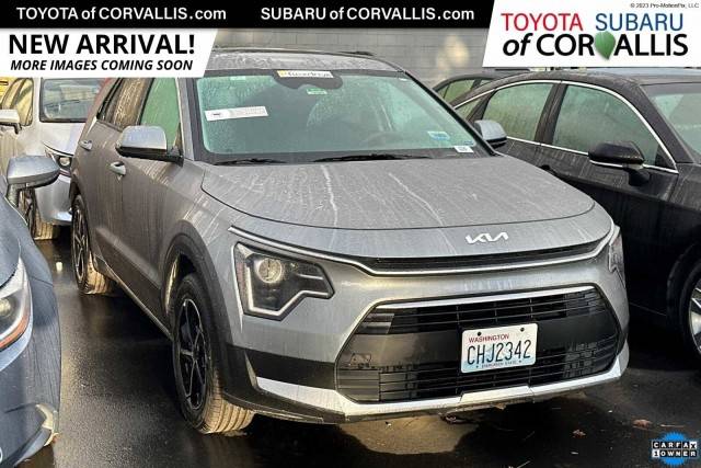 2023 Kia Niro LX FWD photo