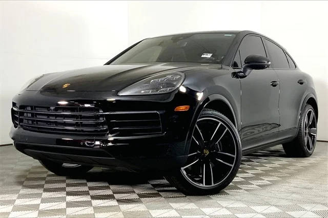 2021 Porsche Cayenne Coupe  AWD photo