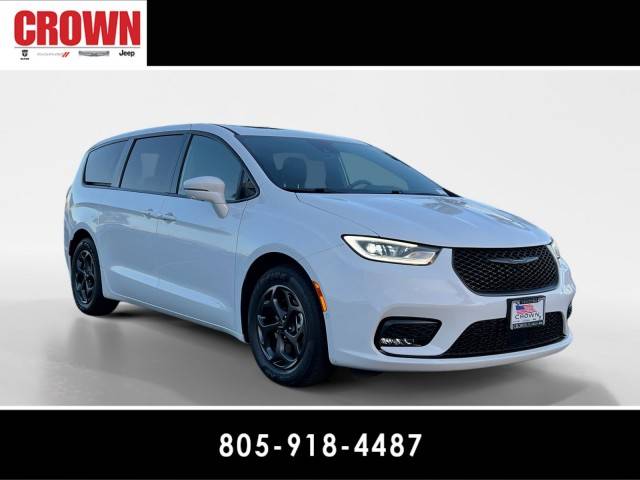 2022 Chrysler Pacifica Minivan Hybrid Limited FWD photo