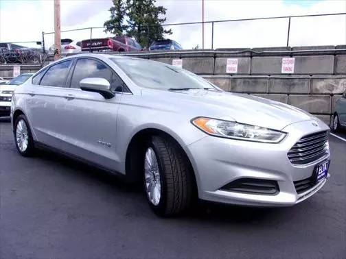 2015 Ford Fusion S Hybrid FWD photo