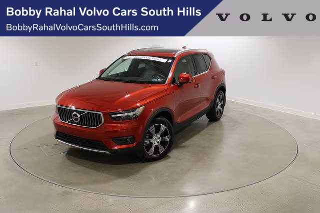 2022 Volvo XC40 Inscription AWD photo