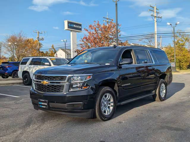 2017 Chevrolet Suburban LS 4WD photo