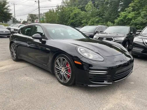 2015 Porsche Panamera GTS AWD photo