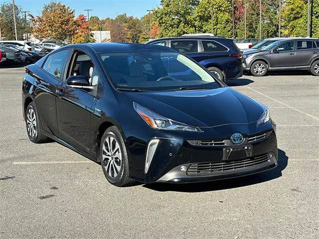 2022 Toyota Prius LE AWD photo